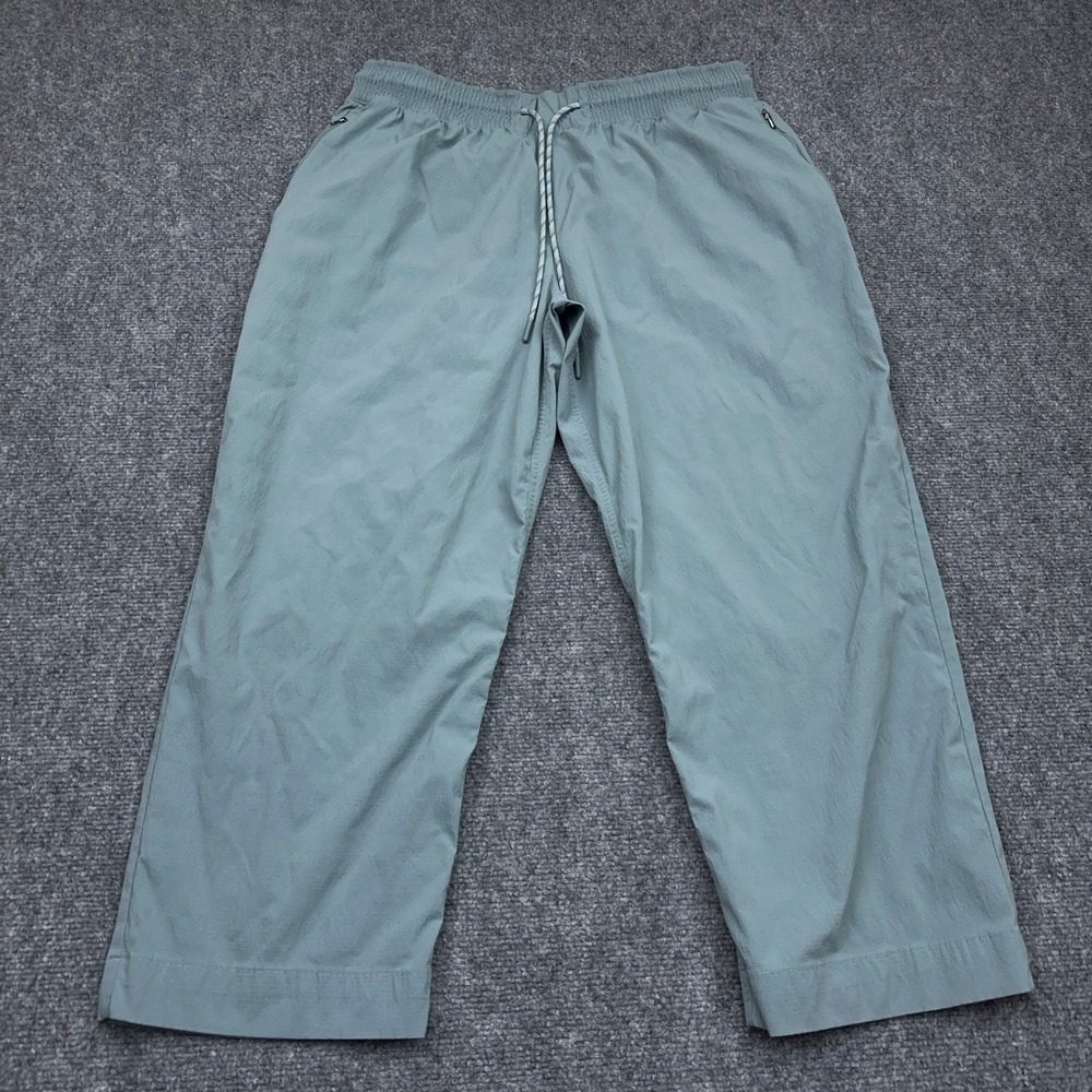 Athleta Trekkie Straight Crop Pant Womens 14 Sea Foam Lightweight Hiking 24"